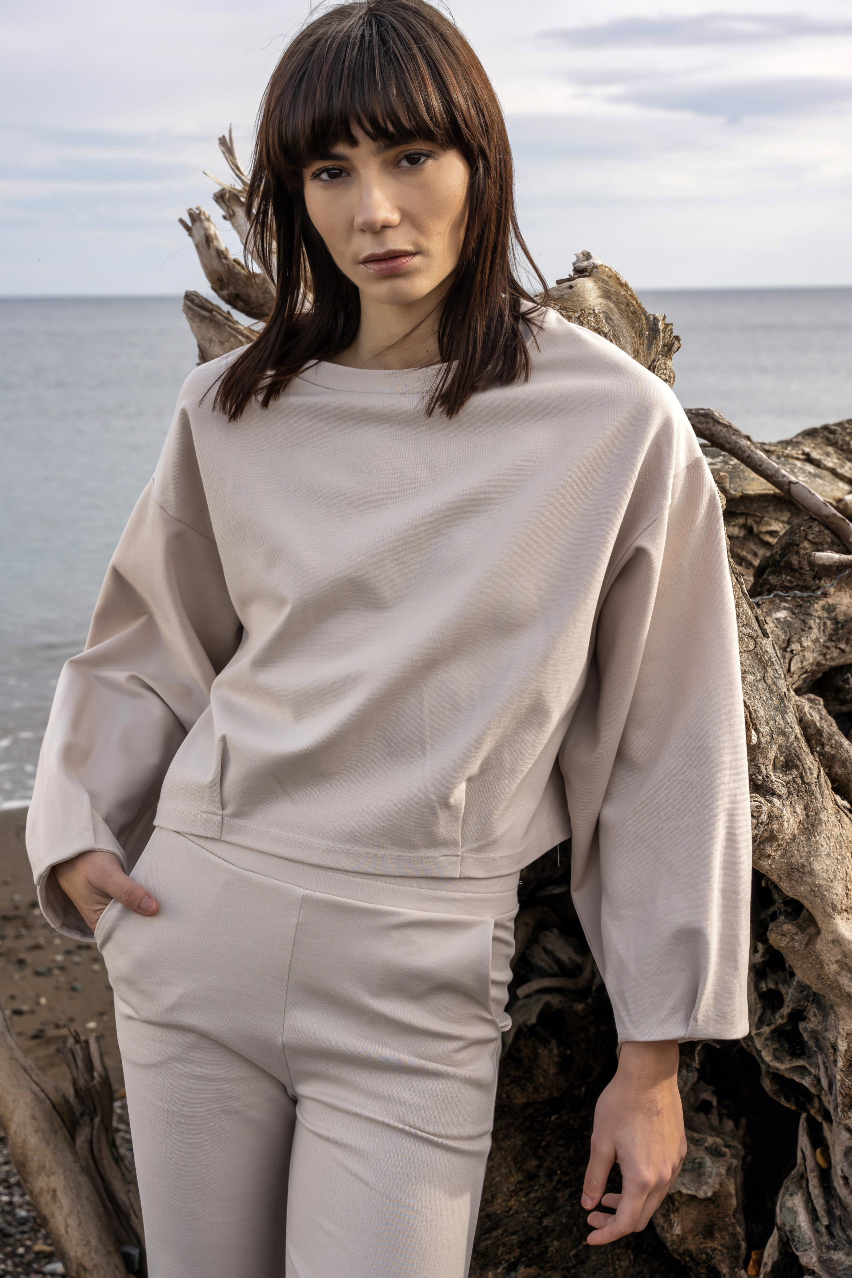 Μπλούζα μακρυμάνικη κοντή με μανίκι καμπάνα - Image 3