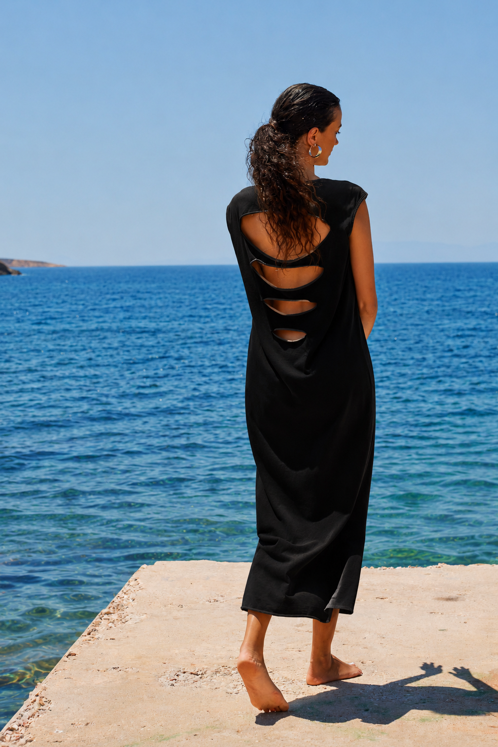 Φόρεμα με σκίσιμο στην πλάτη μακό - Image 3