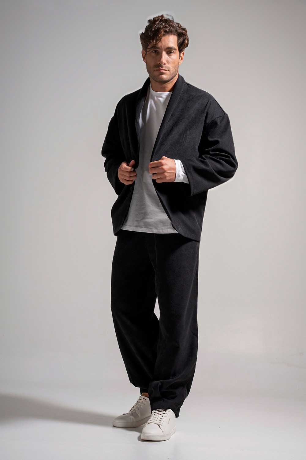 Παντελόνι σε φαρδιά γραμμή με σουεντ υφή - Image 5