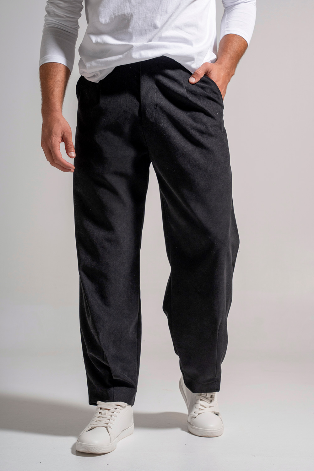 Παντελόνι σε φαρδιά γραμμή με σουεντ υφή - Image 6