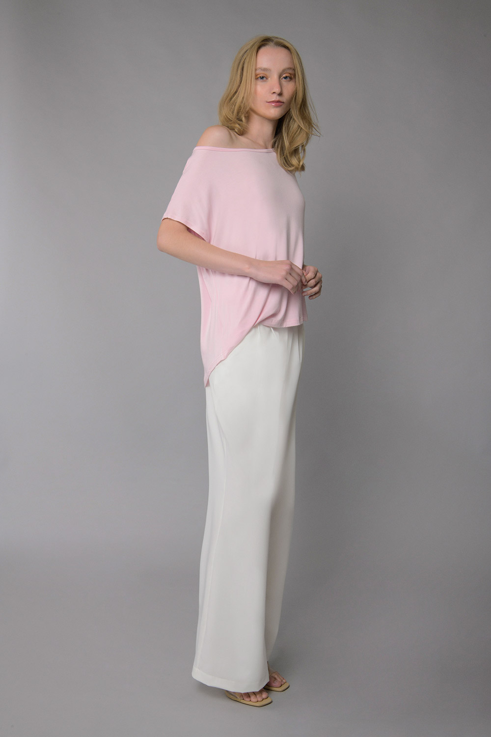 Παντελόνι με φαρδιά γραμμή και κομψή εφαρμογή - Image 3