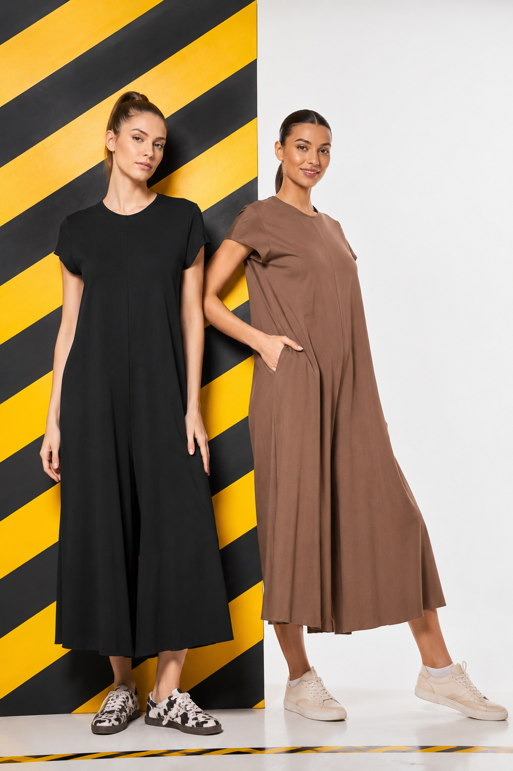 Minimal Ολόσωμη Φόρμα Wide Leg με Κοντό Μανίκι - Image 2