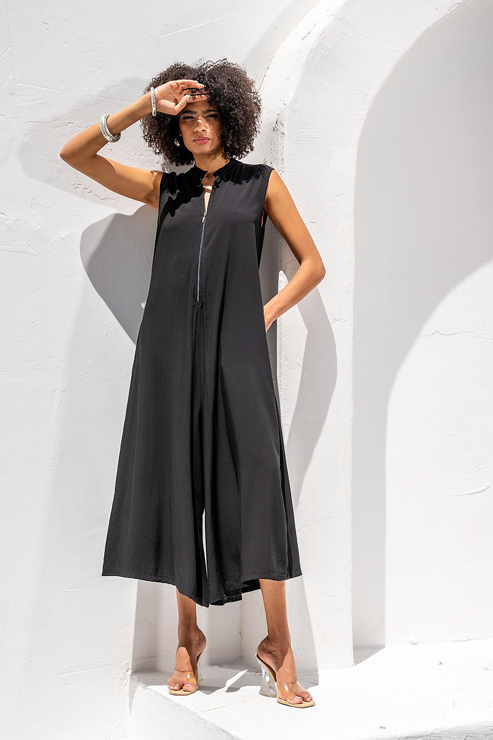 Μαύρη Αμάνικη Ολόσωμη Φόρμα με Φερμουάρ & Wide Leg - Image 2