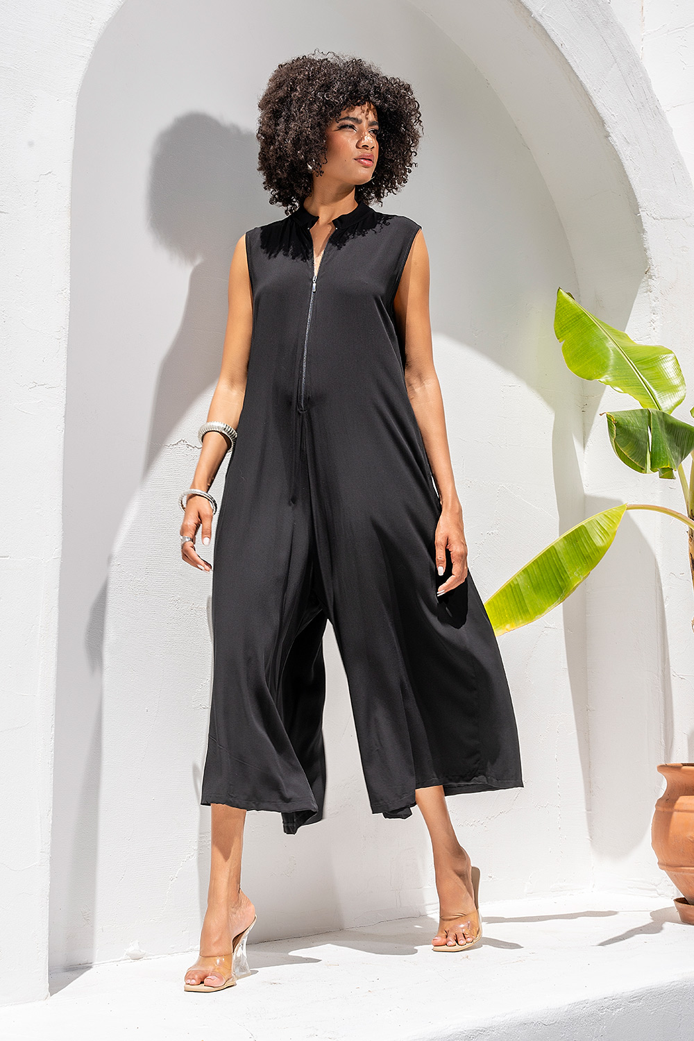Μαύρη Αμάνικη Ολόσωμη Φόρμα με Φερμουάρ & Wide Leg